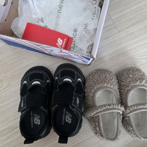 뉴발란스 프리들 블랙140+아떼아떼 뽀글이신발140 일괄 이미지