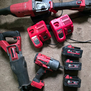 밀워키 전동 공구 세트 일괄 판매합니다 이미지