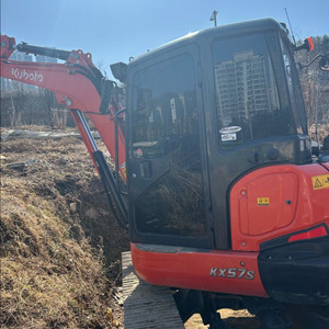 중고 미니굴삭기 이미지