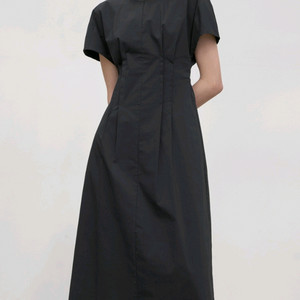 (새상품)아틀리에나인 핀턱 원피스 M사이즈