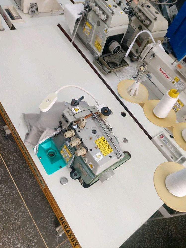 패가싸스E52일제 니온오버록 공업용 미싱 이미지