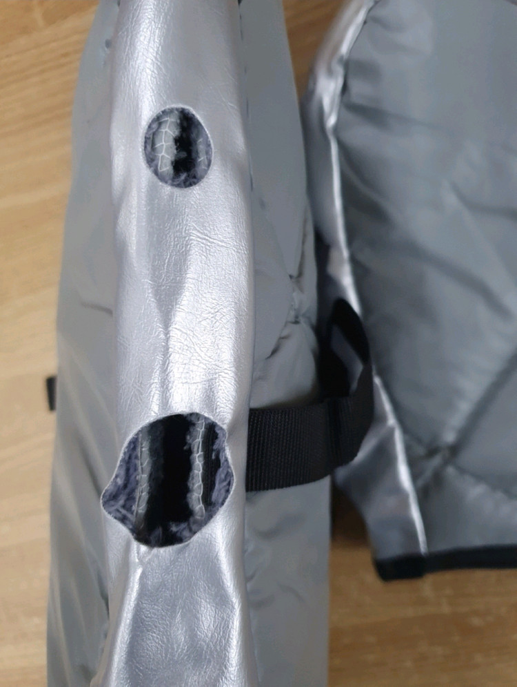 미사용 오토바이 킥보드 스쿠터 겨울장갑 겨울토시 방한토시 방한장갑 팝니다~--2