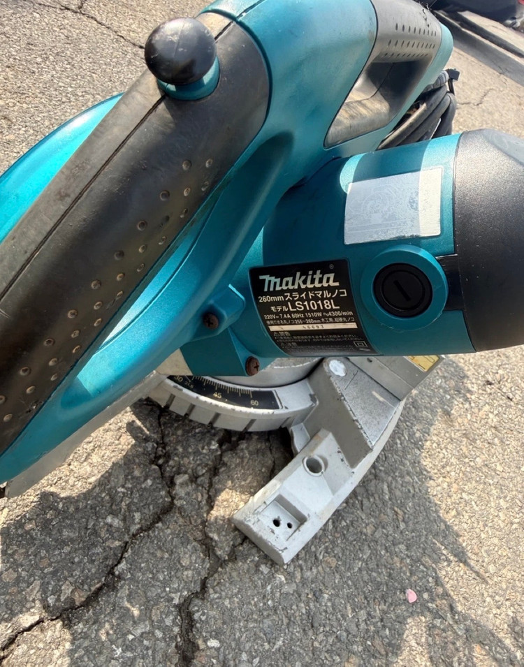 마끼다 슬라이드 각도절단기 LS1018L 이미지
