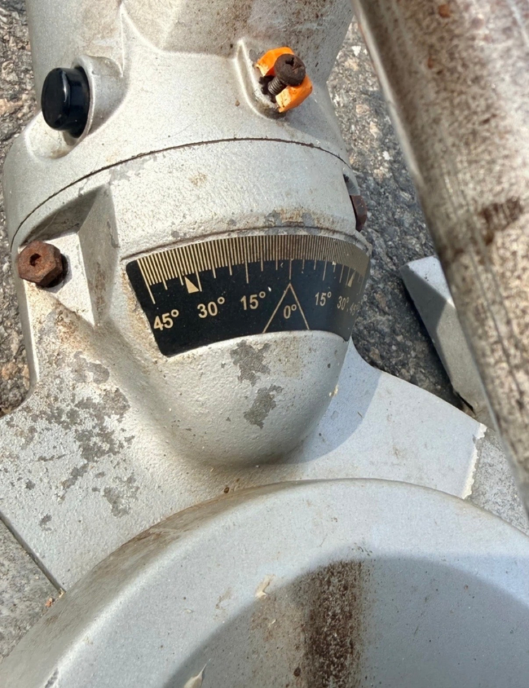 마끼다 슬라이드 각도절단기 LS1018L 이미지