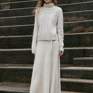 (25FW) 잇미샤 헤어리 텍스쳐 플레어 울 스커트 이미지