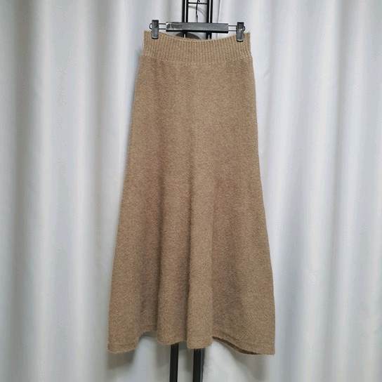 (25FW) 잇미샤 헤어리 텍스쳐 플레어 울 스커트 이미지