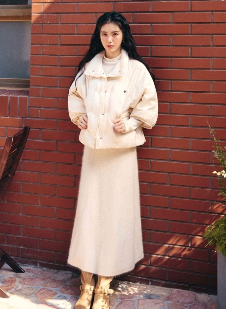 (25FW) 잇미샤 헤어리 텍스쳐 플레어 울 스커트 이미지