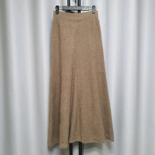 (25FW) 잇미샤 헤어리 텍스쳐 플레어 울 스커트 이미지