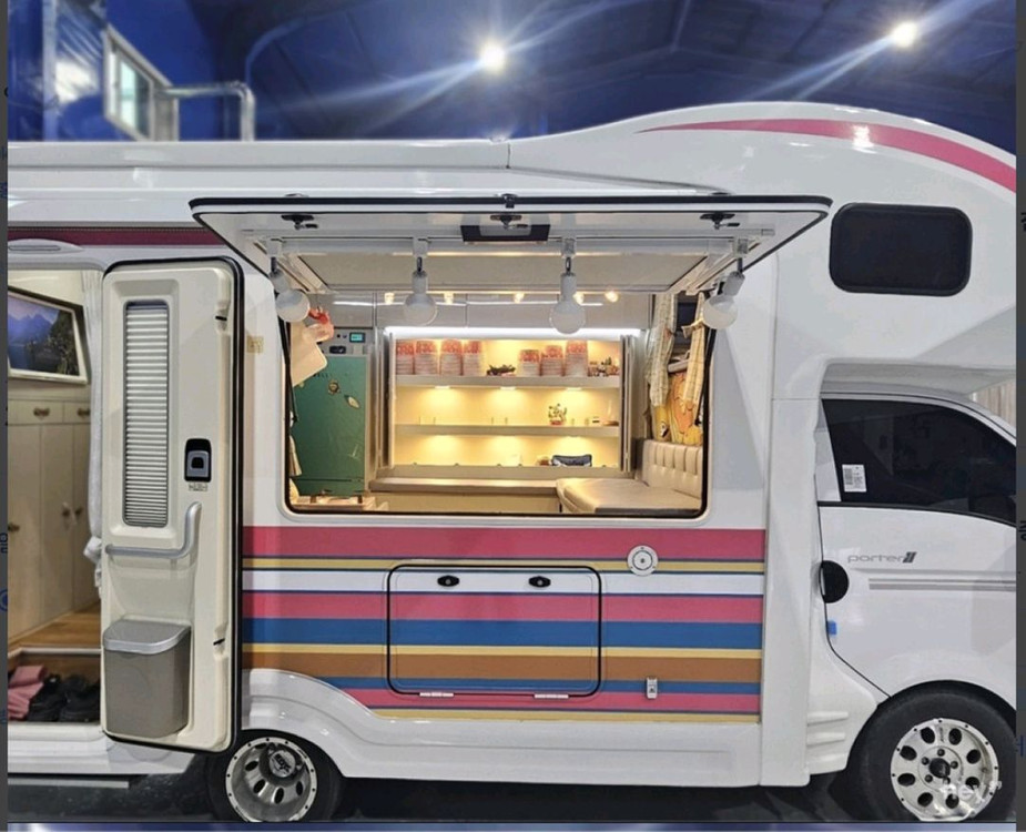 캠핑카(푸드트럭카) 이미지