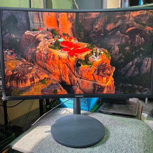 모니터<1020>삼성27인치 커브드 게이밍모니터 144hz 이미지