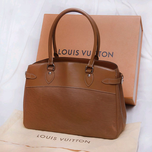 루이비통 에삐 패시 GM 토트백 브리프케이스 이미지