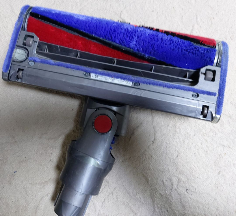 다이슨 V8 무선 청소기 파손품 부품용으로 처분 이미지