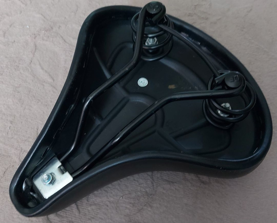 부품 처분> 자전거 크랭크 세트 및 쿠션 안장, 자물쇠 이미지