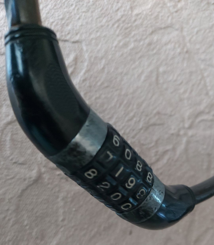 부품 처분> 자전거 크랭크 세트 및 쿠션 안장, 자물쇠 이미지