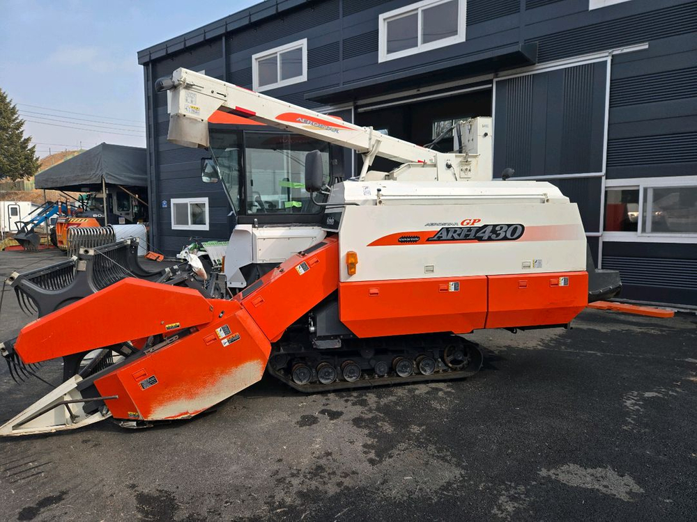 콩콤바인 구보다 ARH430 범용콤바인 이미지