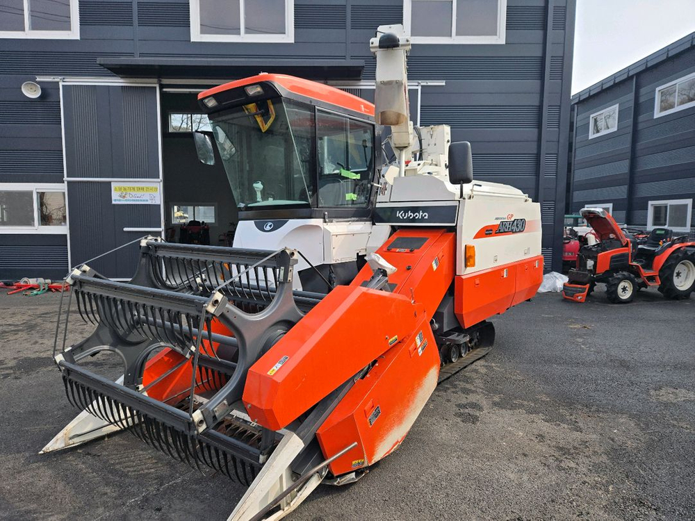 콩콤바인 구보다 ARH430 범용콤바인 이미지