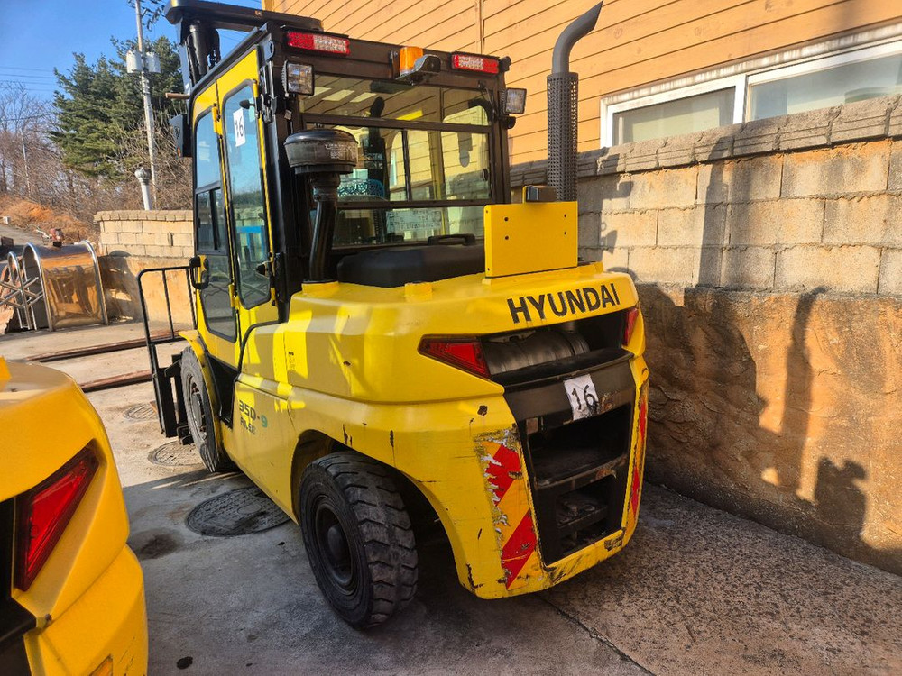 현대 지게차 35D-9F 3.5톤입니다 이미지