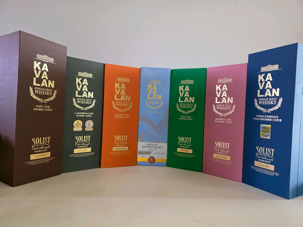 카발란 올로로소 비노바리끄 포디움 트리플셰리 공병 팝니다. 이미지