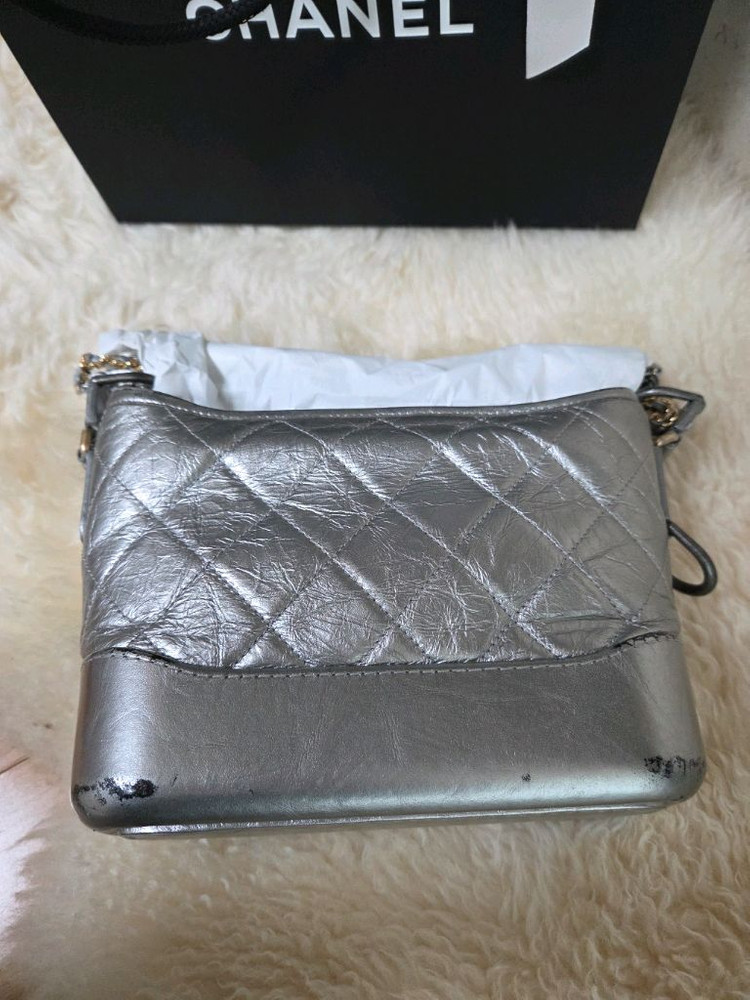 샤넬 가브리엘 호보 스몰 실버 24번대, 전체적인 사용감 많음(사진 참고) 이미지