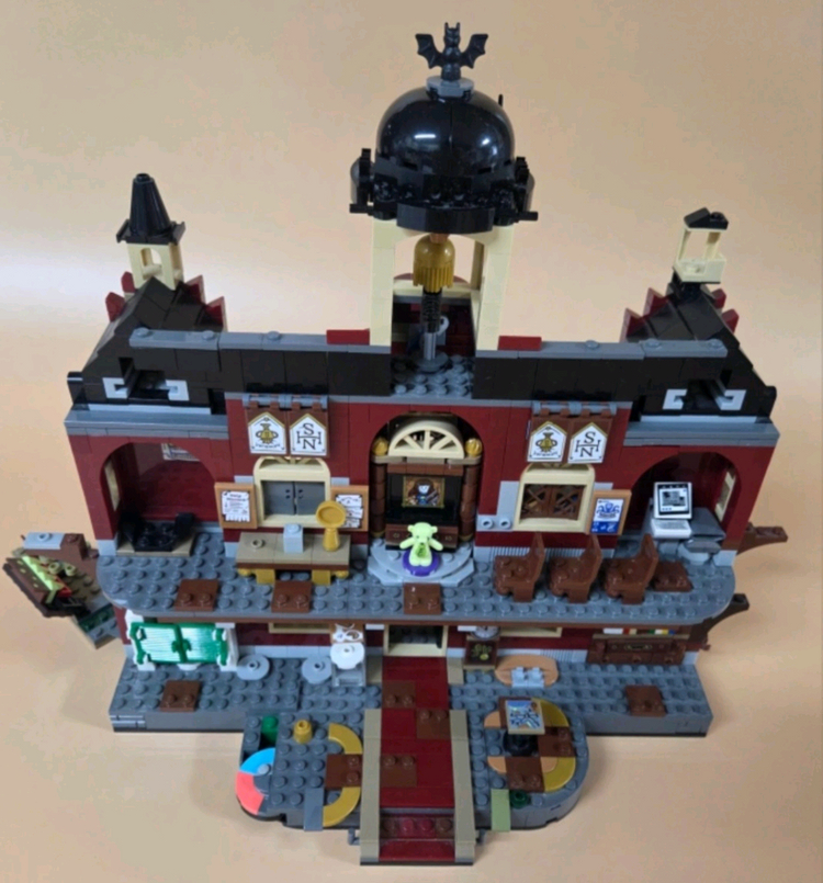 레고70425 히든사이드 뉴베리 유령고등학교 이미지