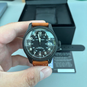 해밀턴 카키필드 티타늄 (19년 스탬핑) 상태 굿 판매합니다. 이미지