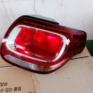시트로엥 ds3 -14년식-보조석 후미등 판매 이미지