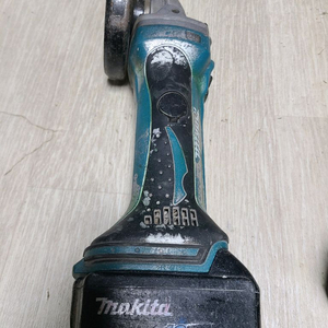 마끼다 마키타 충전 앵글 그라인더 세트 이미지