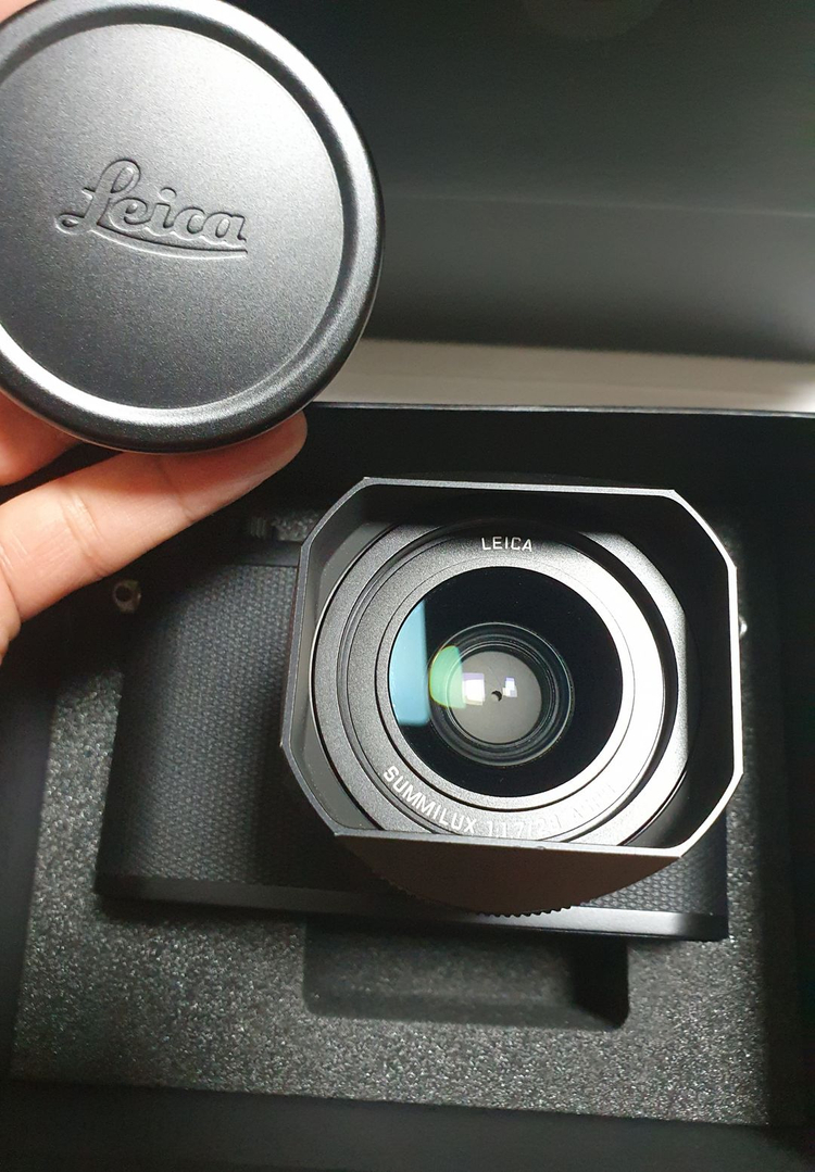 라이카 Q2, M10용 프로텍터 팝니다. 이미지