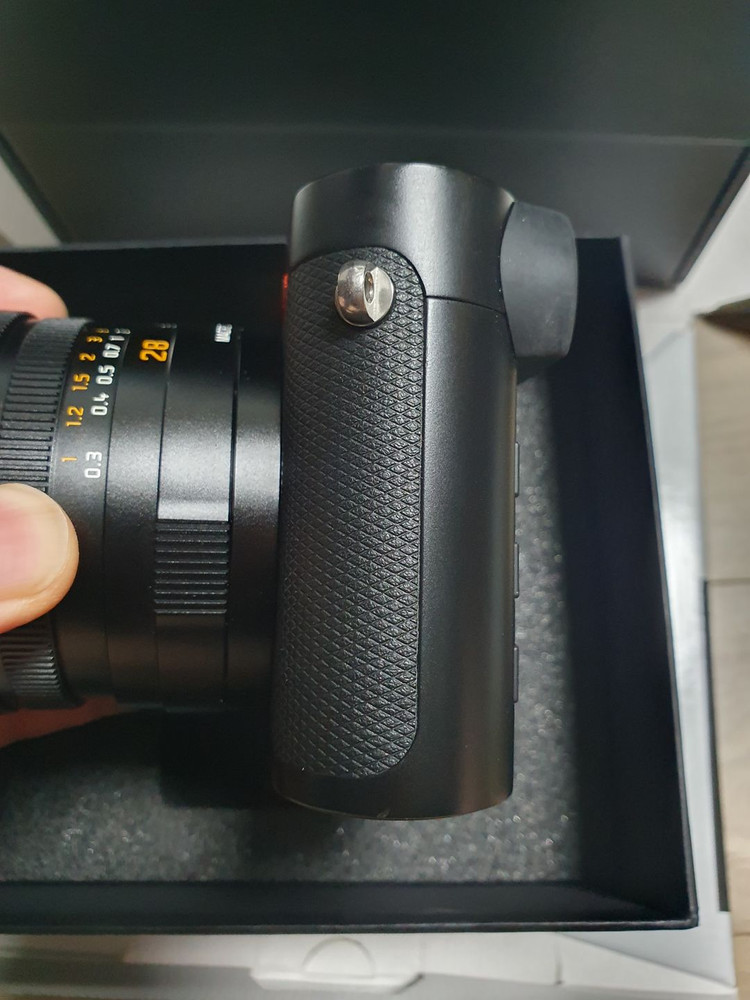 라이카 Q2, M10용 프로텍터 팝니다. 이미지