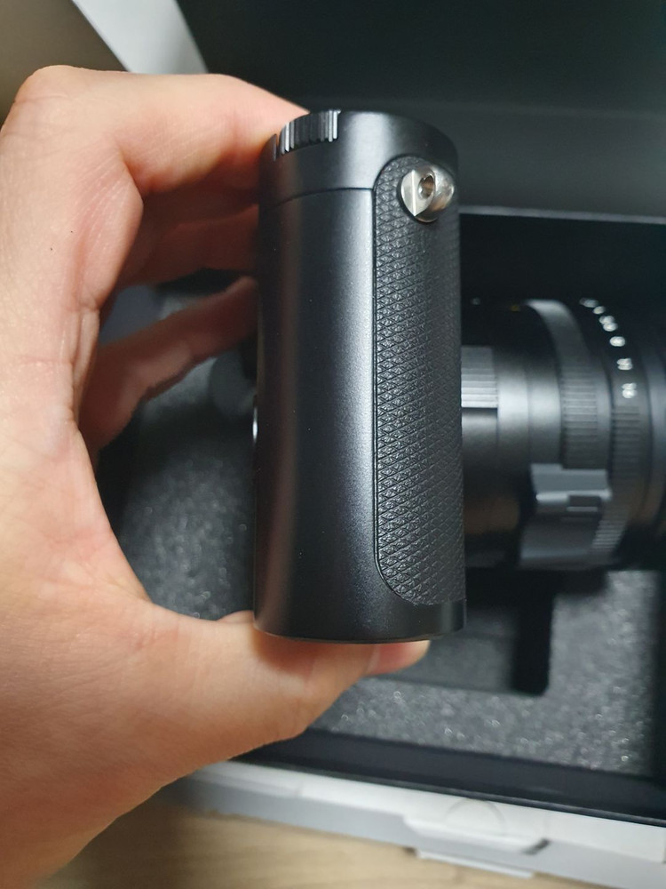 라이카 Q2, M10용 프로텍터 팝니다. 이미지