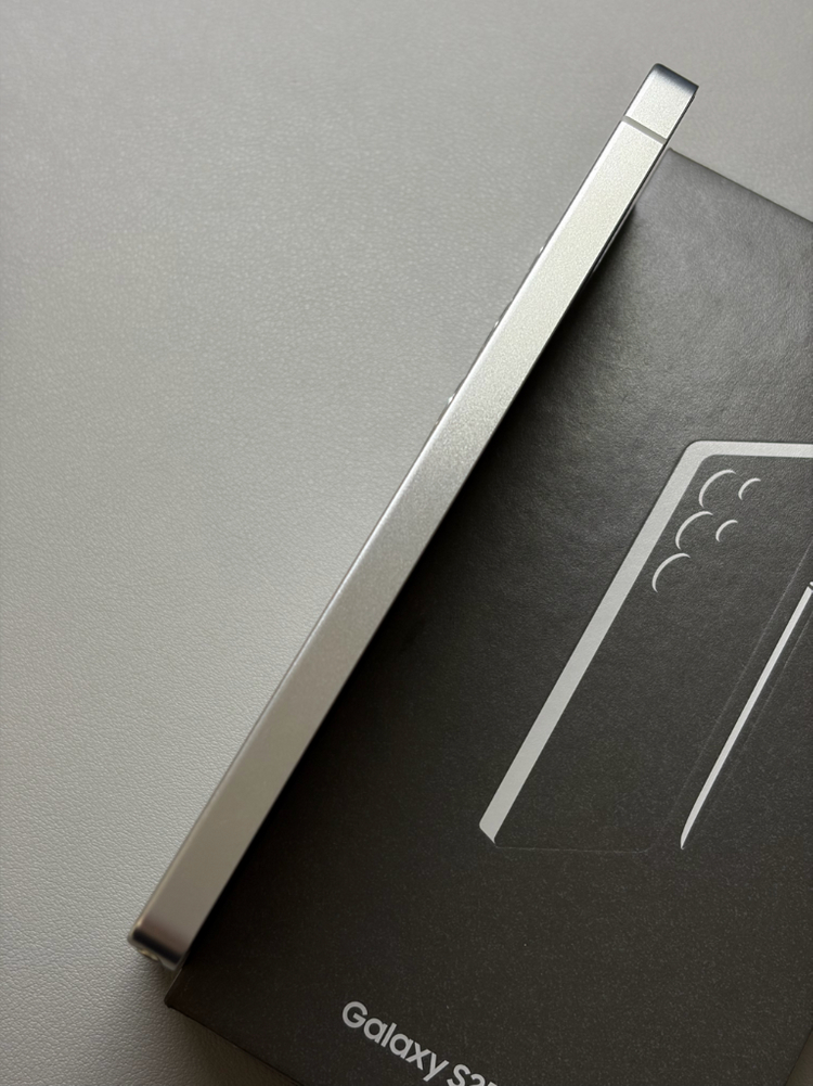 갤럭시 S25 울트라 512 자급제 화이트실버 (갤럭시 핏3 실버 증정) 이미지