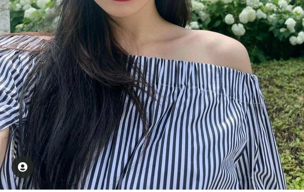 새상품 막스마라 ㅡ 오프숄더형 코튼 블라우스 이미지