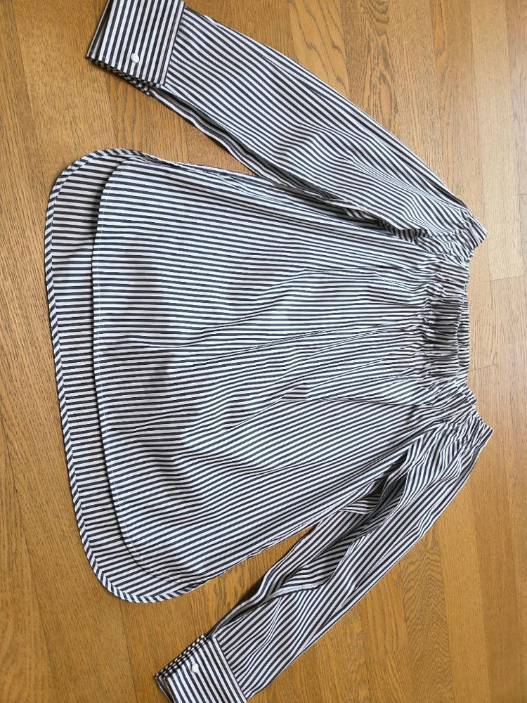 새상품 막스마라 ㅡ 오프숄더형 코튼 블라우스 이미지