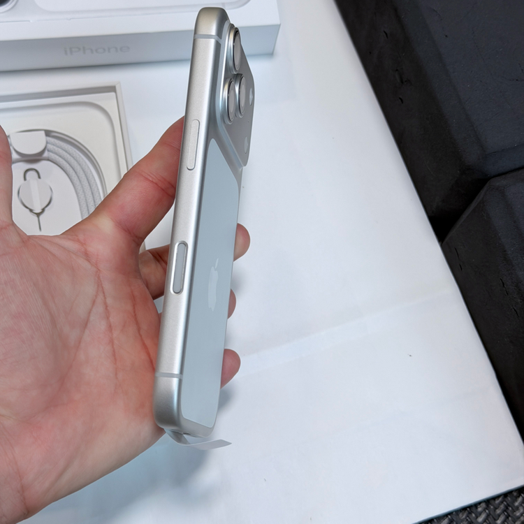 아이폰 17 프로 256GB 실버 풀박스 자급제--4