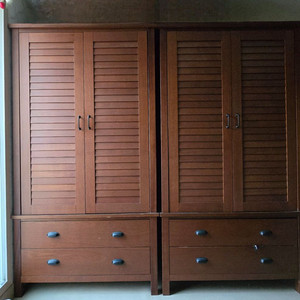 까사미아 입본장 허드슨 2통 판매 원목옷장 서랍장 이미지