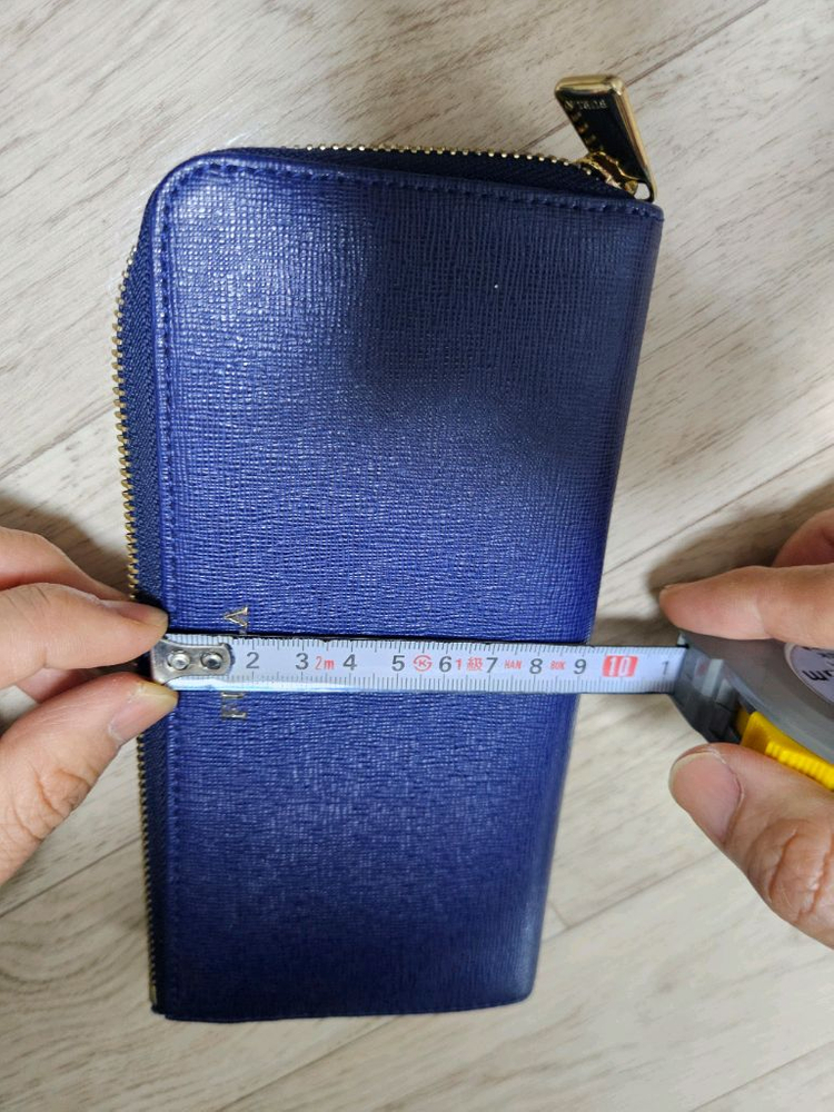 FURLA 풀라 네이비 장지갑 이미지