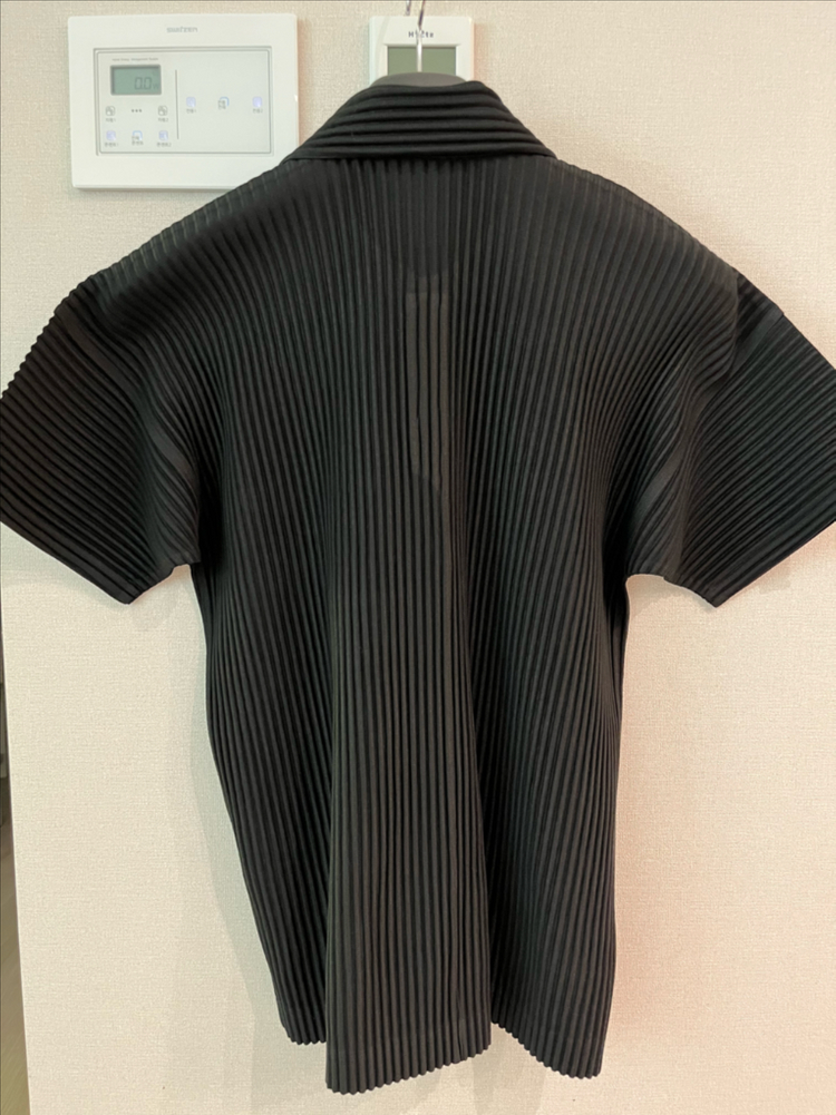 옴므 플리세 플리츠 반팔 폴로셔츠--2