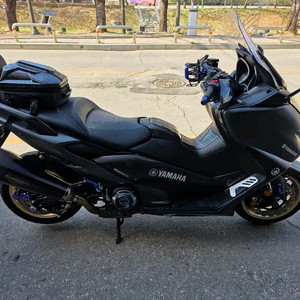 오토바이 티맥스560 팝니다.