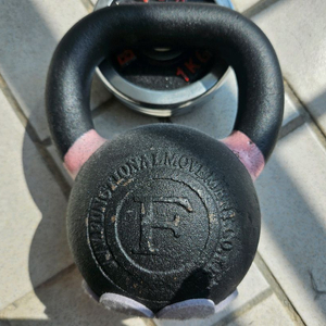 무쇠 케틀벨 8kg 이미지