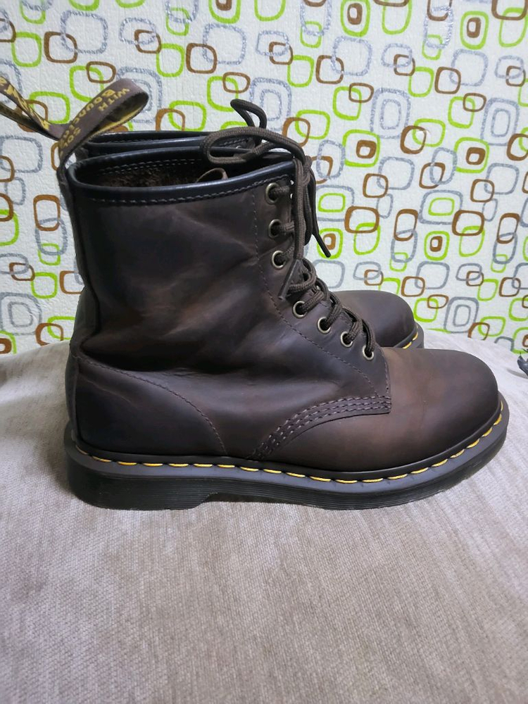 닥터마틴1460 크레이지홀스 260 이미지