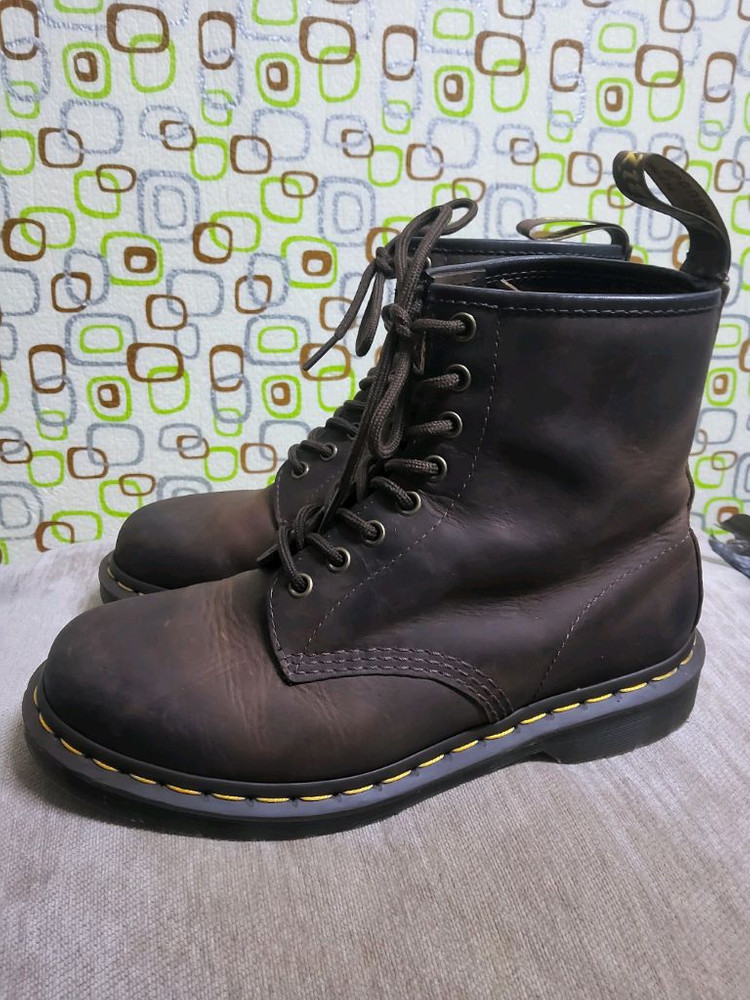 닥터마틴1460 크레이지홀스 260 이미지