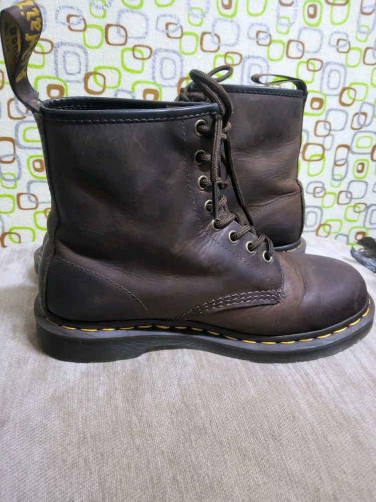 닥터마틴1460 크레이지홀스 260 이미지