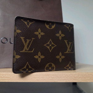 루이비통 남자 반지갑 이미지