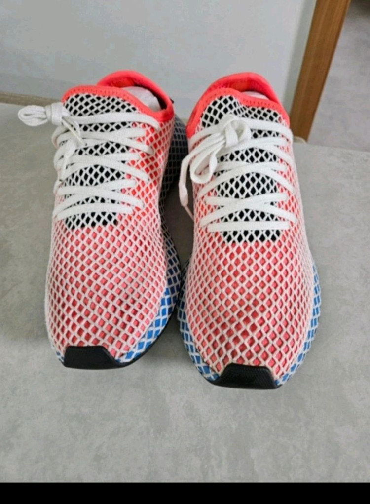 아디다스 디럽트러너 270 이미지