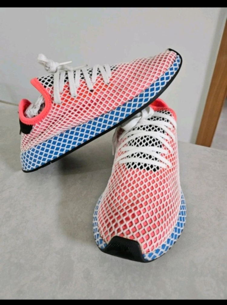 아디다스 디럽트러너 270 이미지