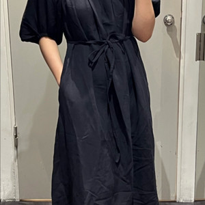 코스 오프숄더 슬리브 드레스 36