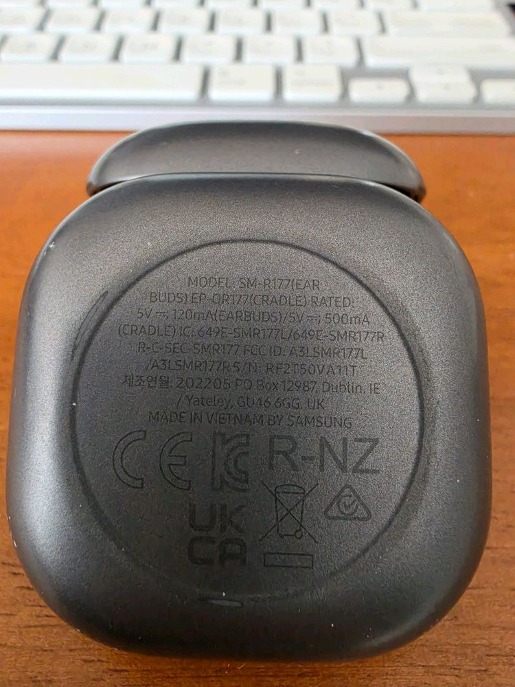 삼성 갤럭시 버즈2 충전 케이스(크래들) 이미지