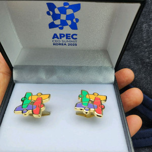 APEC CEO SUMMIT 코리아 2025 기념 커프스 이미지