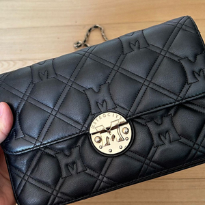 메트로시티 퀼팅 미니 체인 크로스백 (M41MQ367Z) 이미지