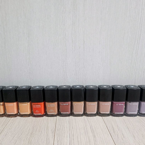 샤넬 르베르니 메니큐어 919 이미지